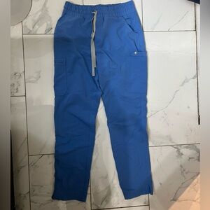 Figs Women's high waisted scrub pants in ceil Blue